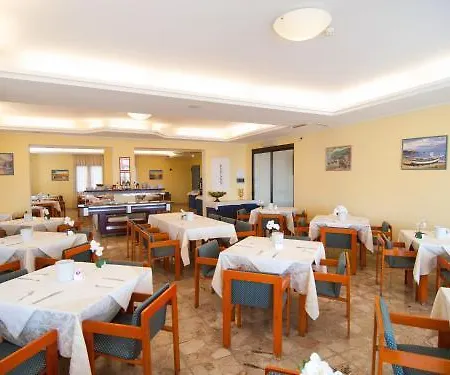 Linda Hotel 3*