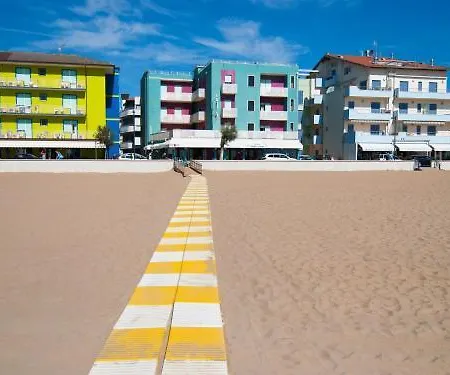 Linda Hotel 3*
