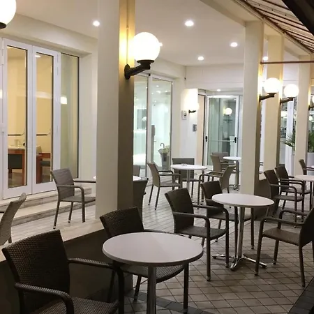 琳达酒店 卡奥莱