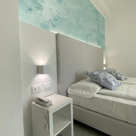 Hotel Linda 3*
