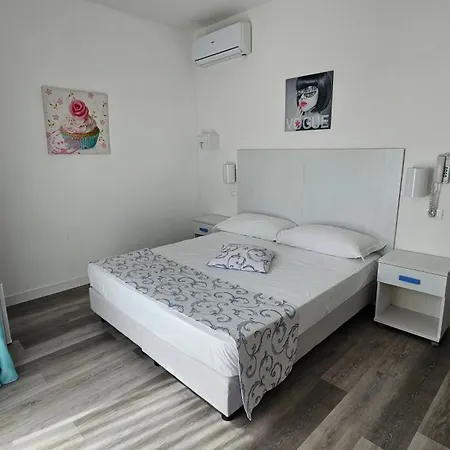 Linda Hotel 3*