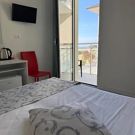 Hotel Linda 3*