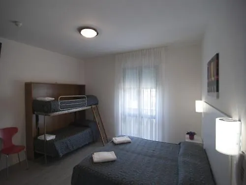 Linda 3* Каорле