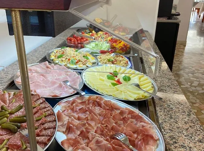 Linda 3* Каорле