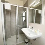 Linda Hotel